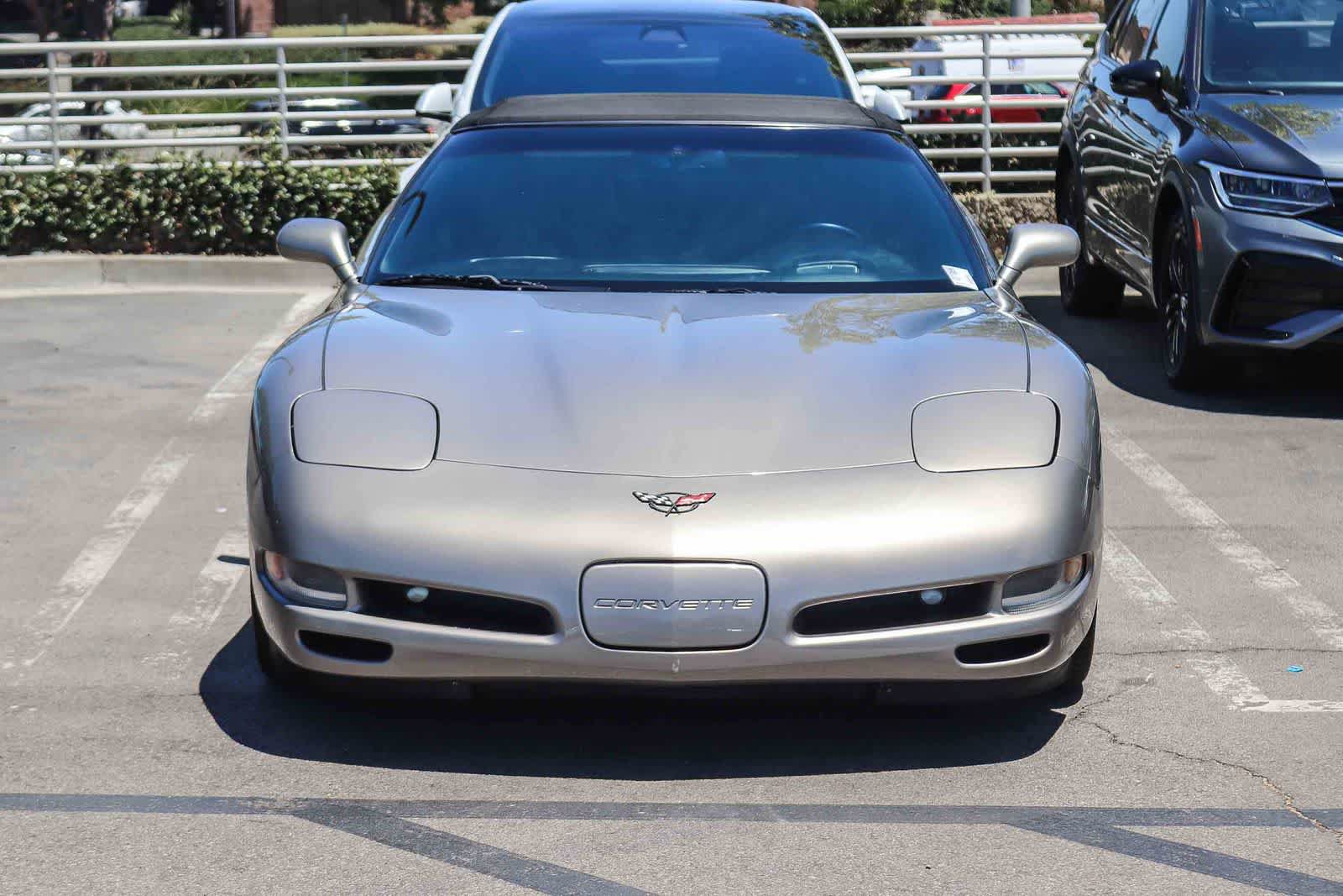 Used 2002 Chevrolet Corvette Convertible w/ Preferred Equipment Group2 RWD video 2
