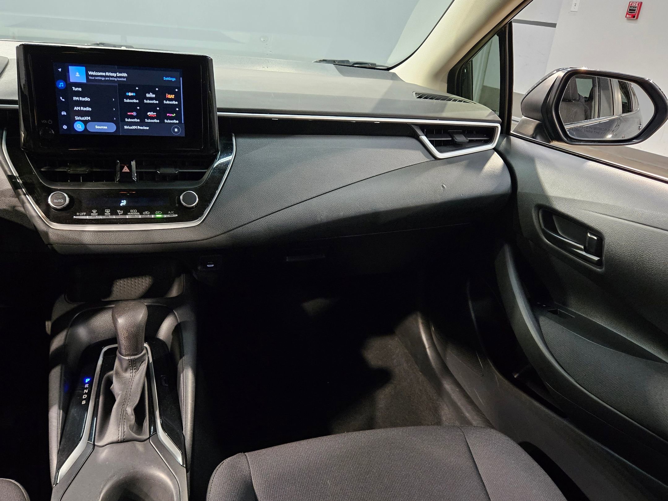 Used 2023 Toyota Corolla LE image 11