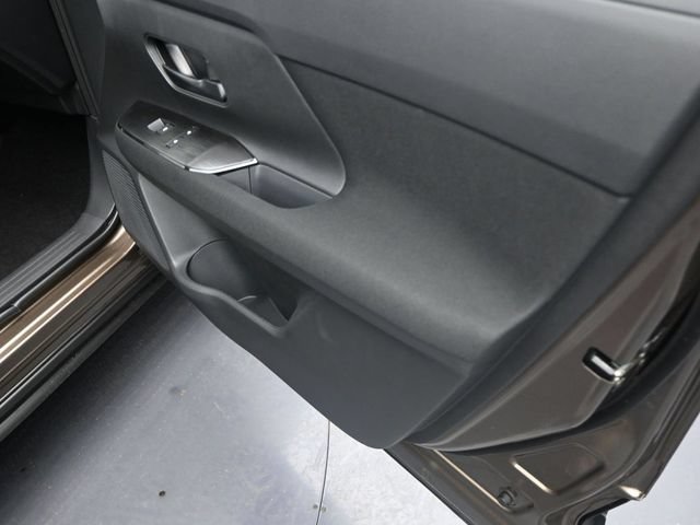 Certified 2025 Nissan Kicks S AWD/4WD image 33