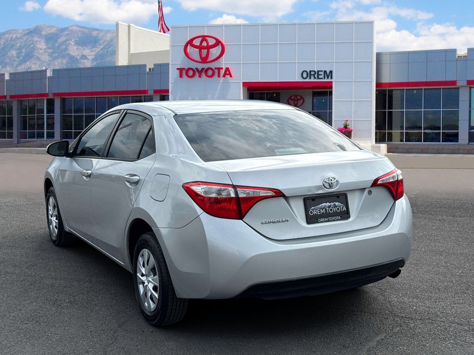 Used 2015 Toyota Corolla L FWD image 5
