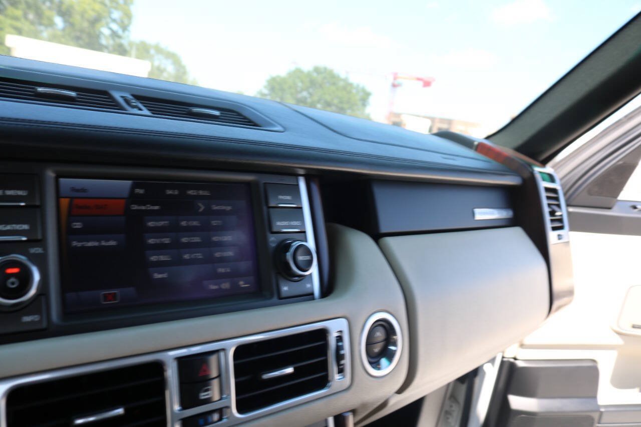 Used 2011 Land Rover Range Rover Supercharged AWD/4WD image 98
