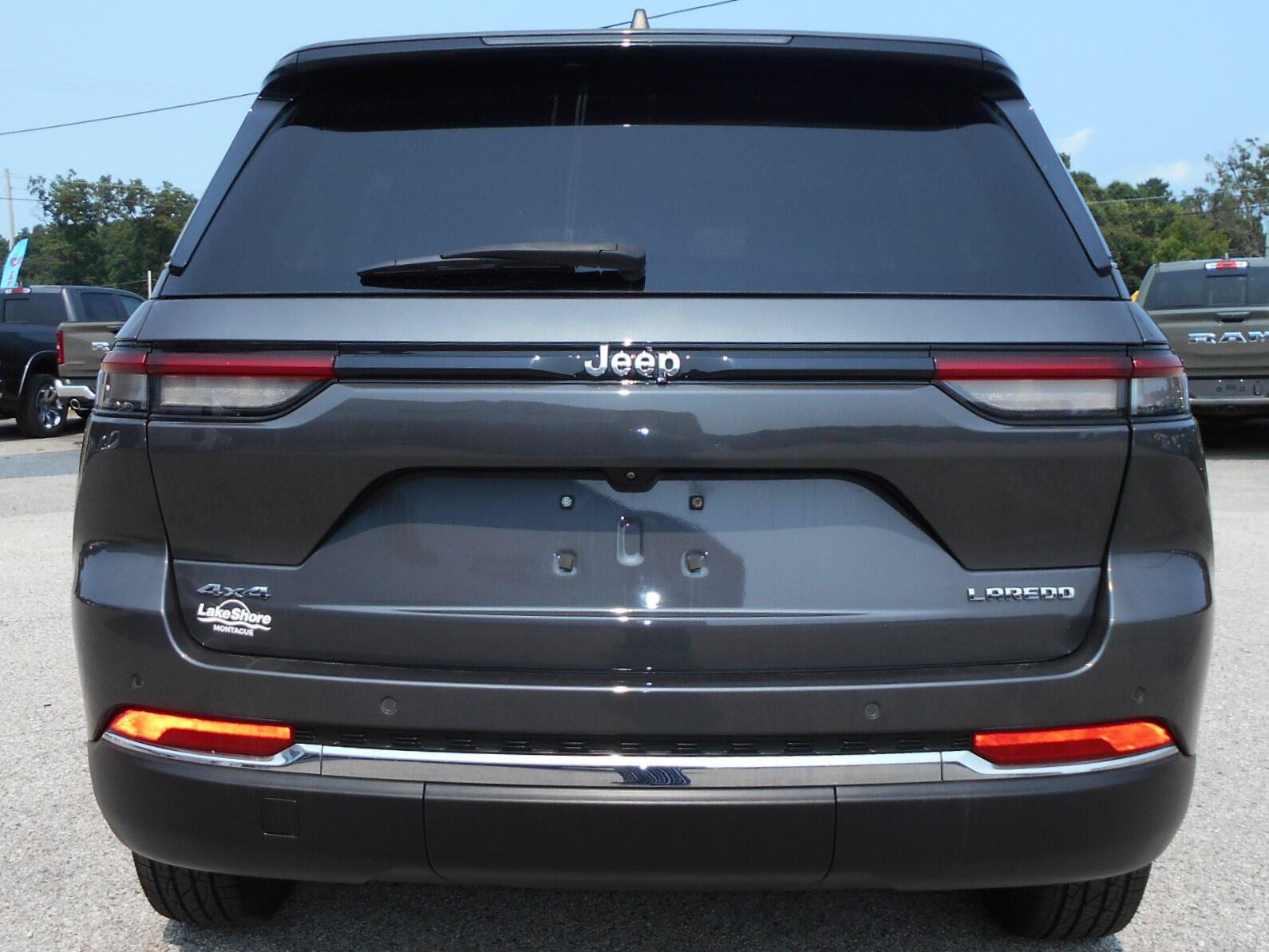 Certified 2023 Jeep Grand Cherokee Laredo w/ Luxury Tech Group I AWD/4WD image 26