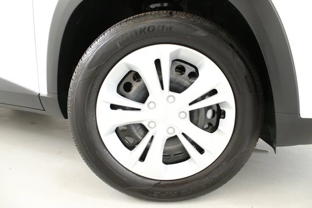 Certified 2025 Chevrolet Trax LS FWD image 31