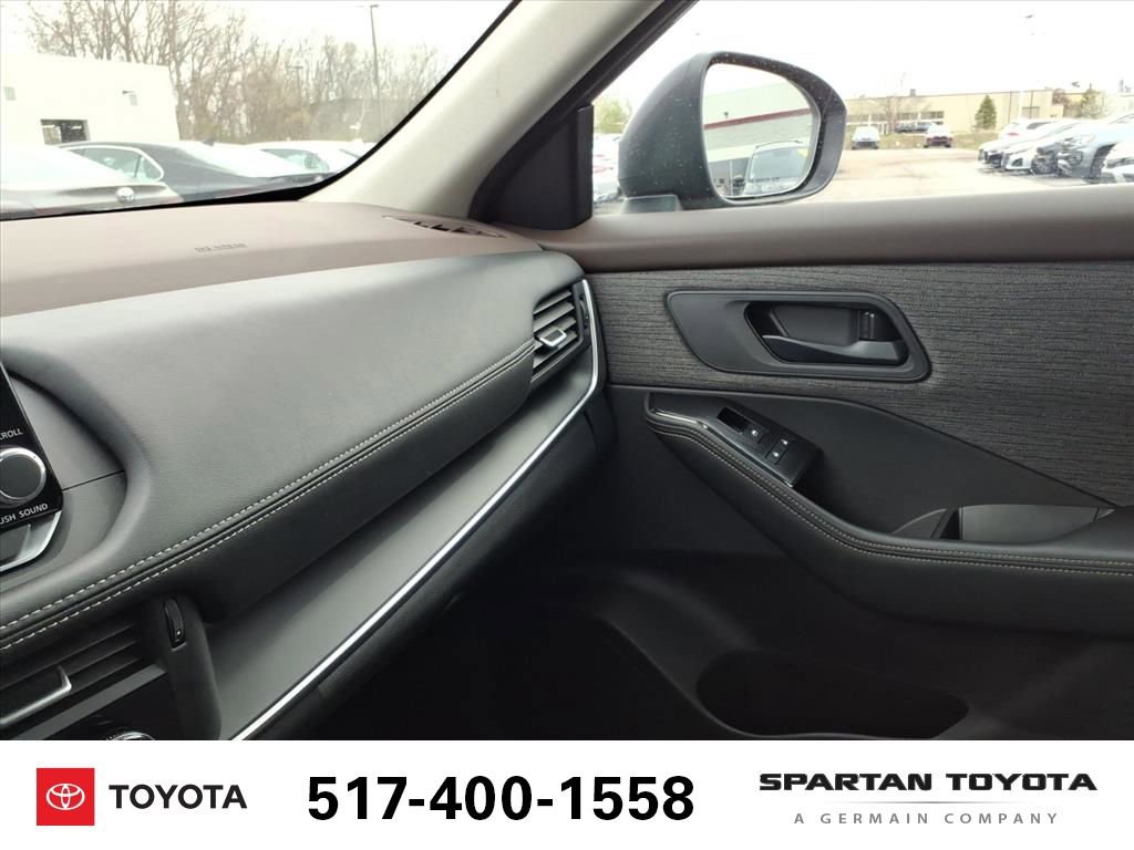 Used 2021 Nissan Rogue S image 23