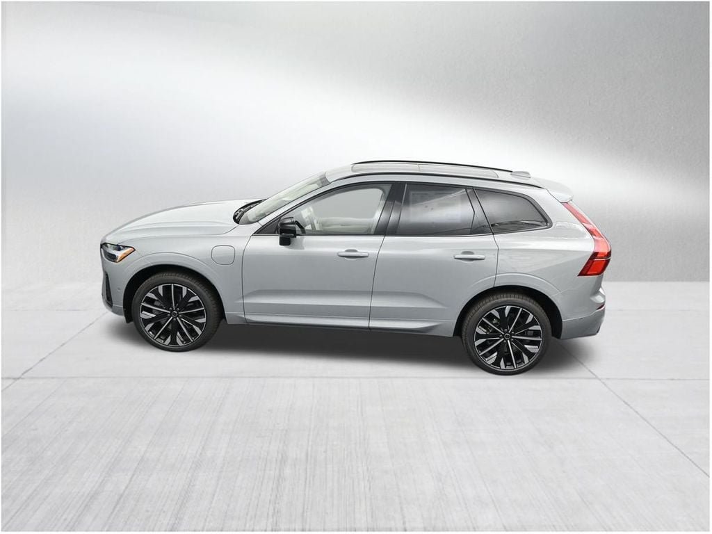 New 2026 Volvo XC60 T8 Ultra w/ Protection Package Premier AWD/4WD image 14