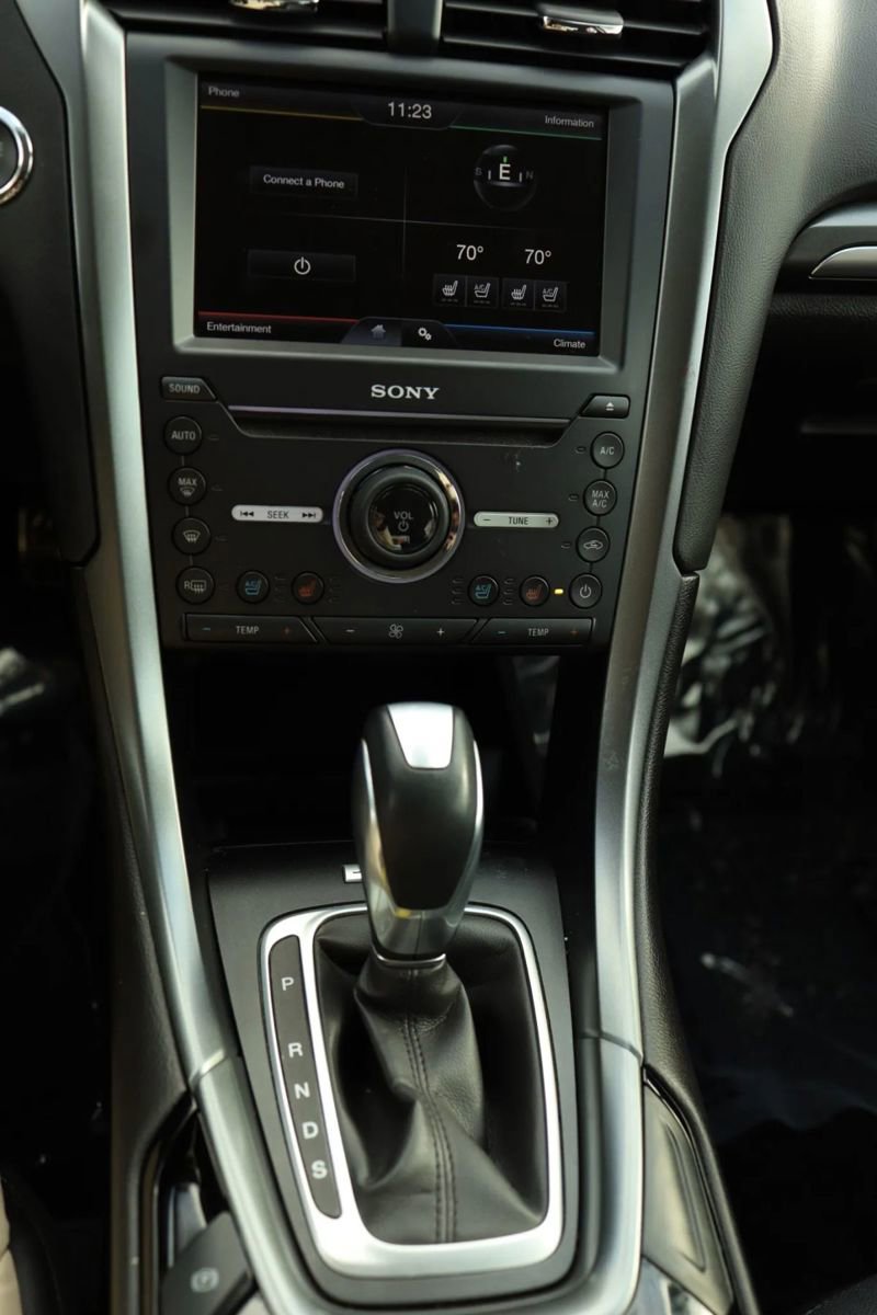 Used 2016 Ford Fusion Titanium image 32
