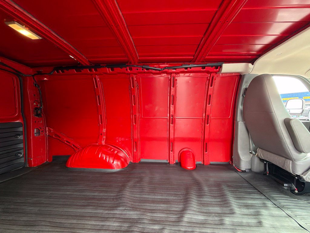 Used 2013 GMC Savana 3500 w/ Power Package RWD image 18