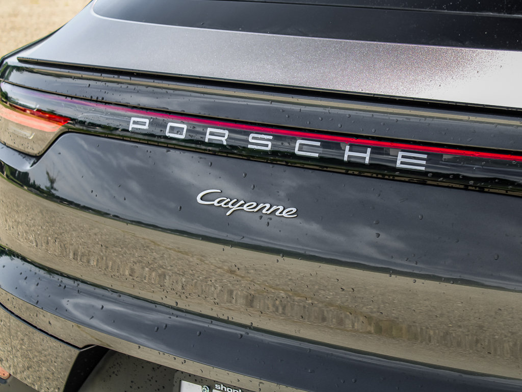Used 2021 Porsche Cayenne Coupe AWD/4WD image 13