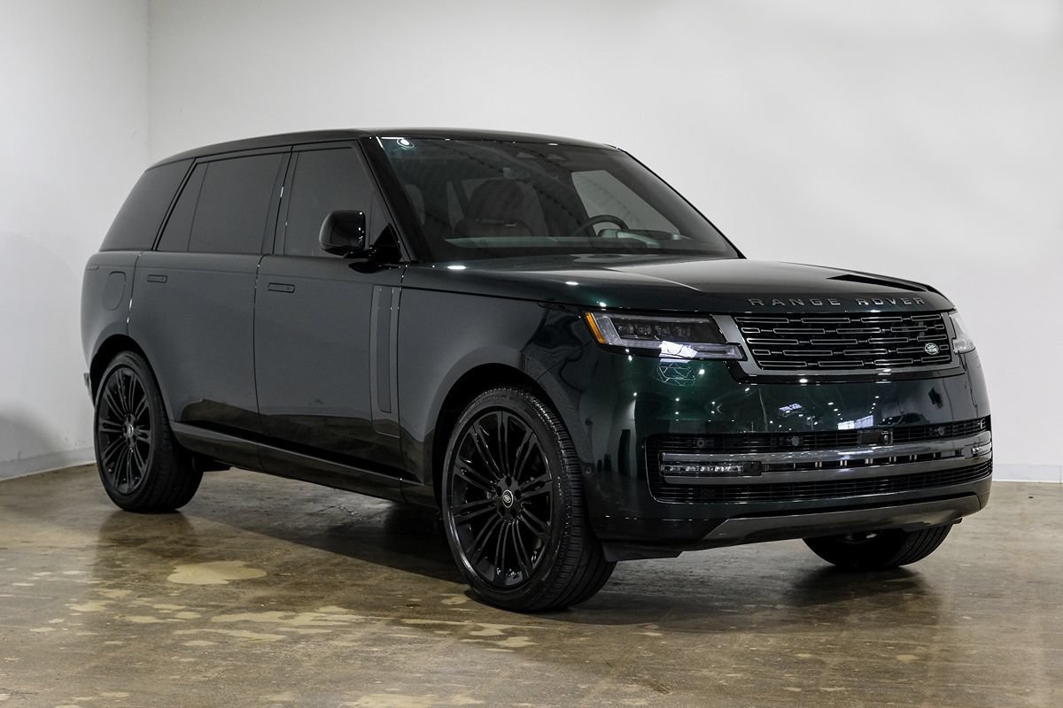 Used 2025 Land Rover Range Rover Long Wheelbase SE AWD/4WD image 7