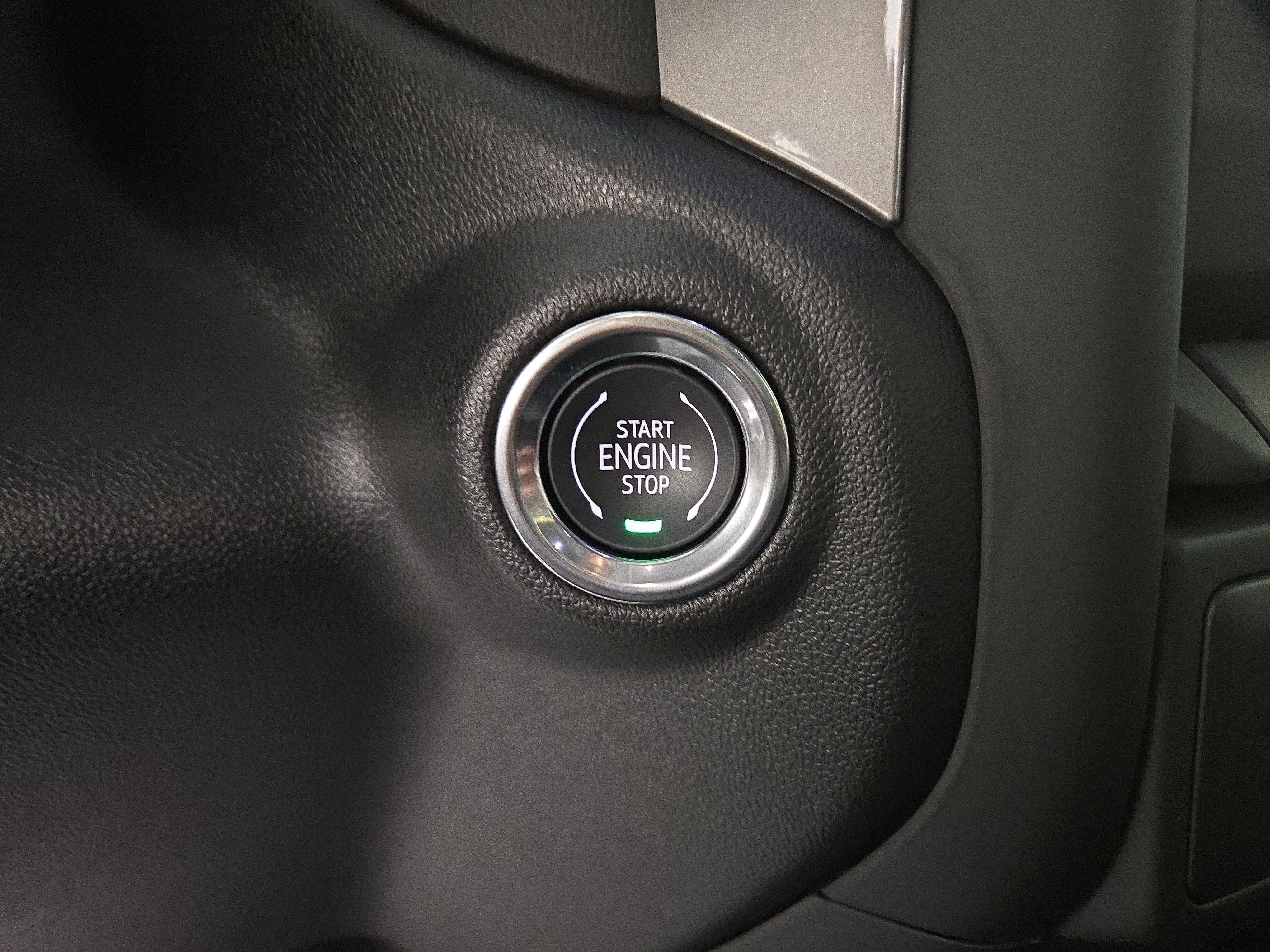 Certified 2026 Chevrolet Silverado 1500 Custom w/ LPO, Dark Essentials Package AWD/4WD image 25