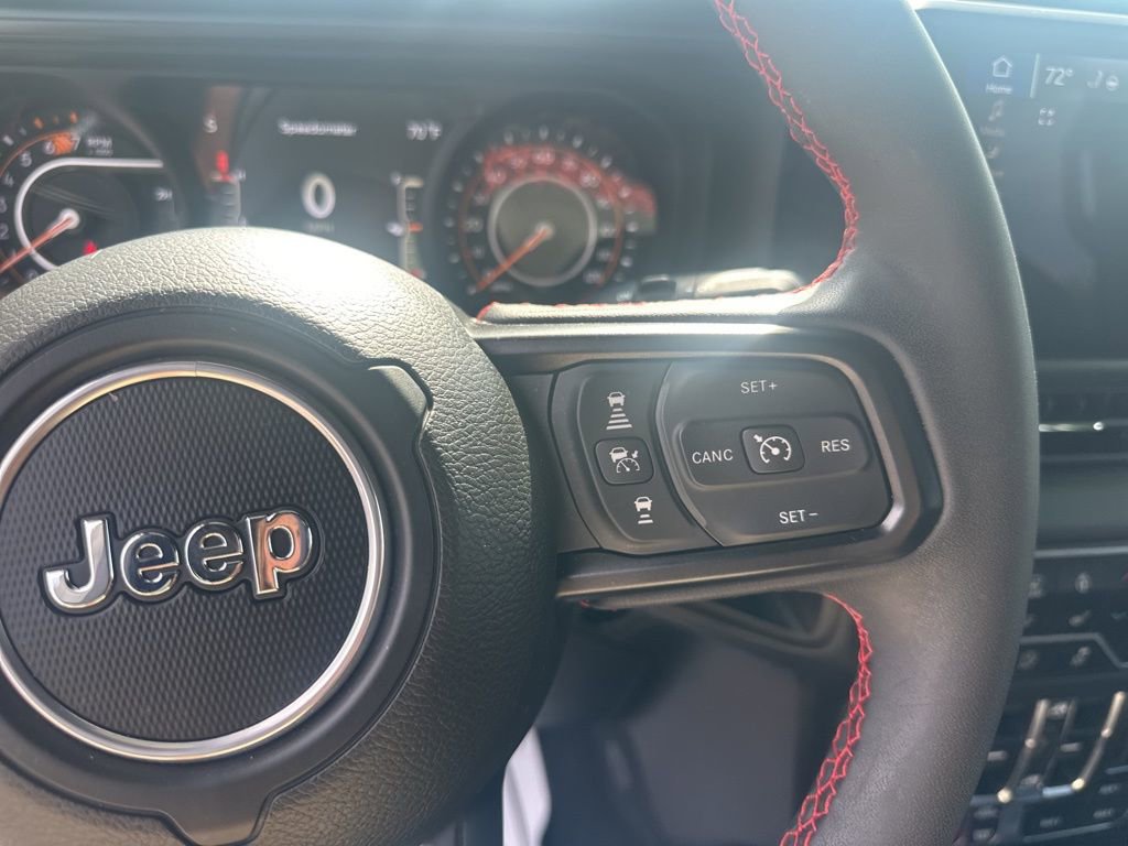 Used 2024 Jeep Wrangler Unlimited Rubicon image 15