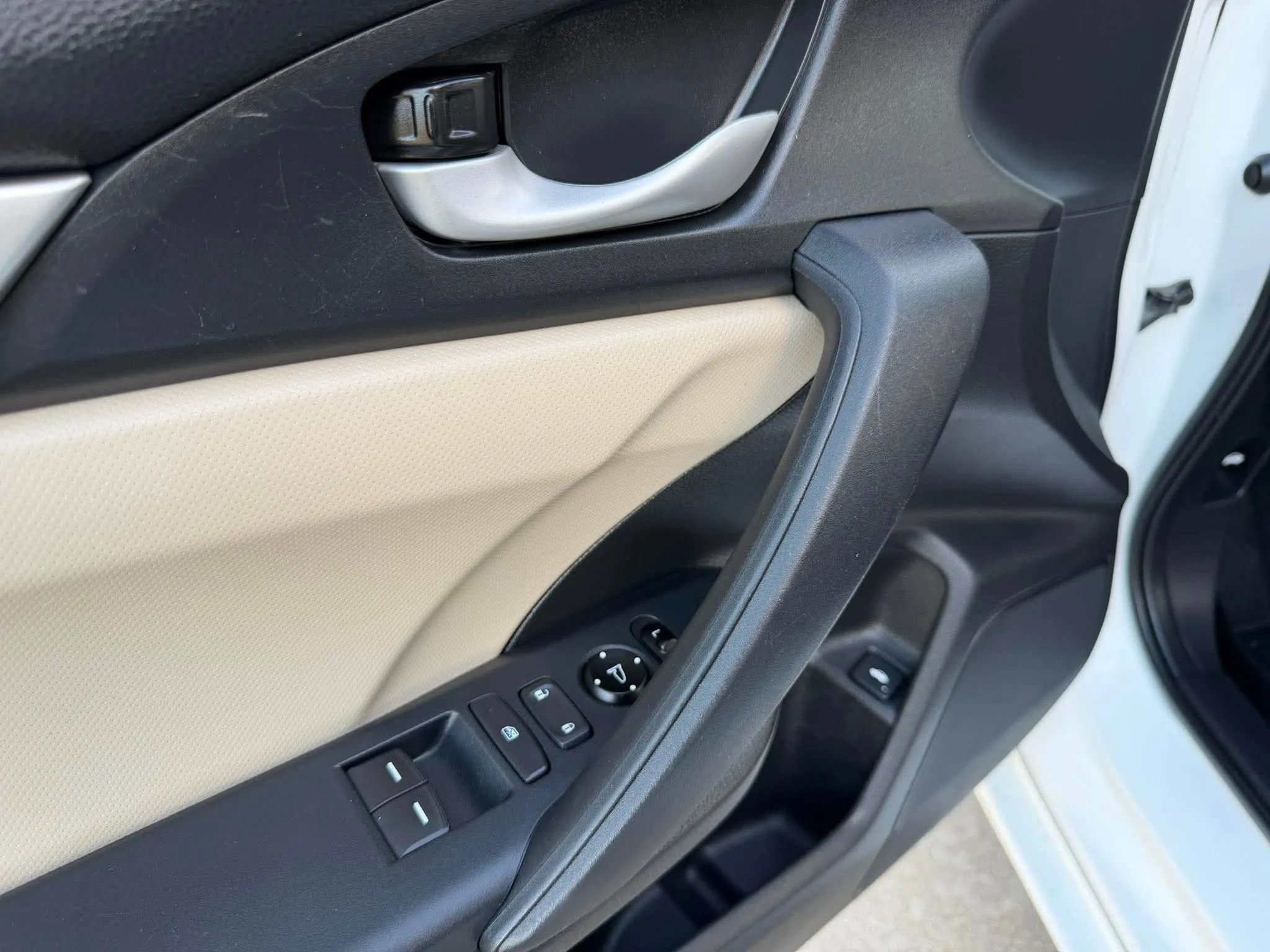 Used 2017 Honda Civic LX image 13