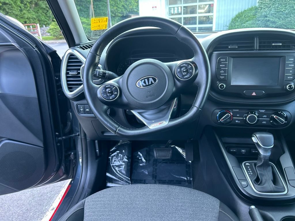 Used 2020 Kia Soul GT-Line FWD image 13