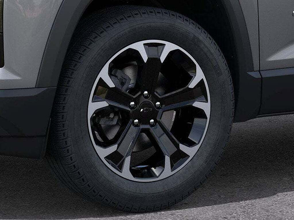 New 2026 Chevrolet Equinox LT w/ Convenience Package II FWD image 39