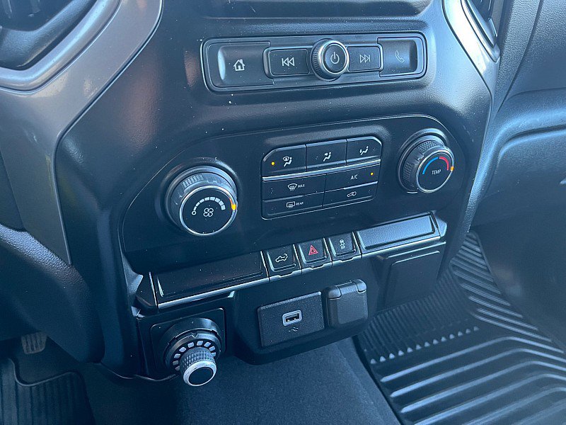 Used 2020 Chevrolet Silverado 1500 Custom w/ Custom Value Package AWD/4WD image 20