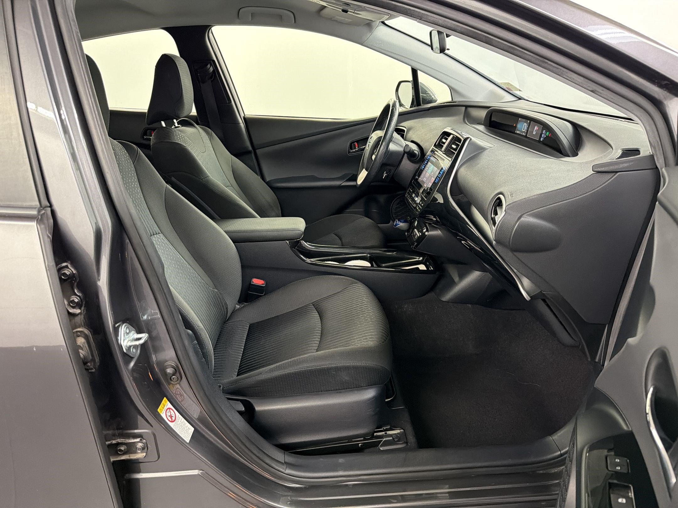 Used 2016 Toyota Prius Three FWD image 23