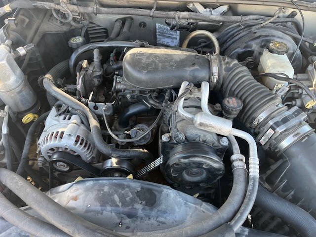 Used 1999 GMC Sonoma SLS w/ Marketing Option Pkg image 10