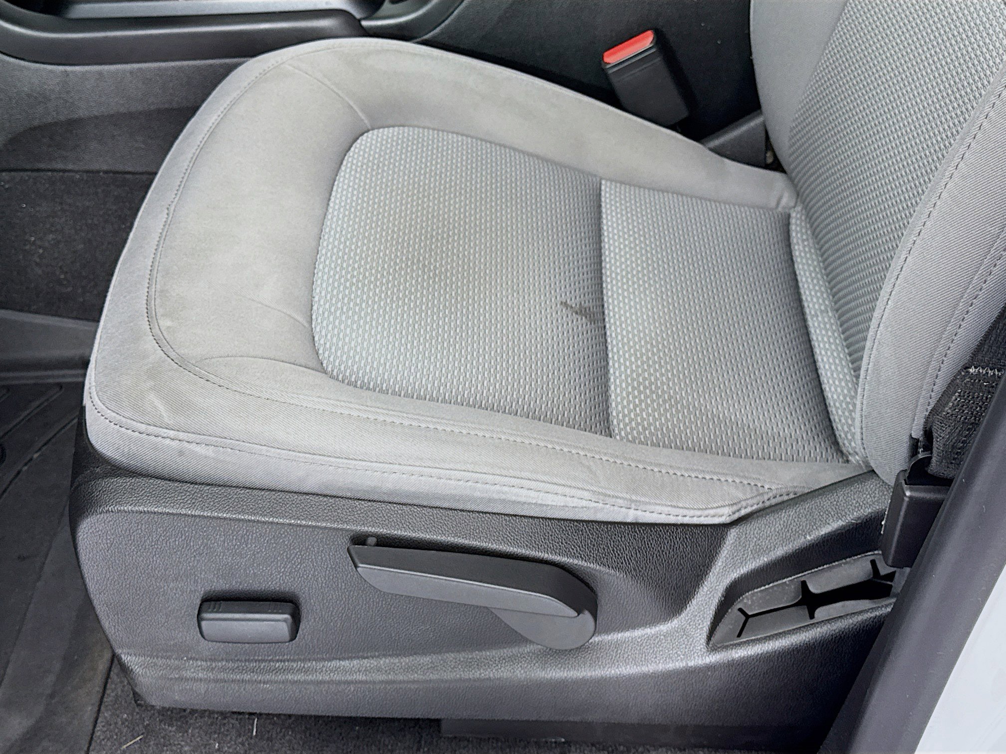 Used 2019 Chevrolet Colorado W/T image 18