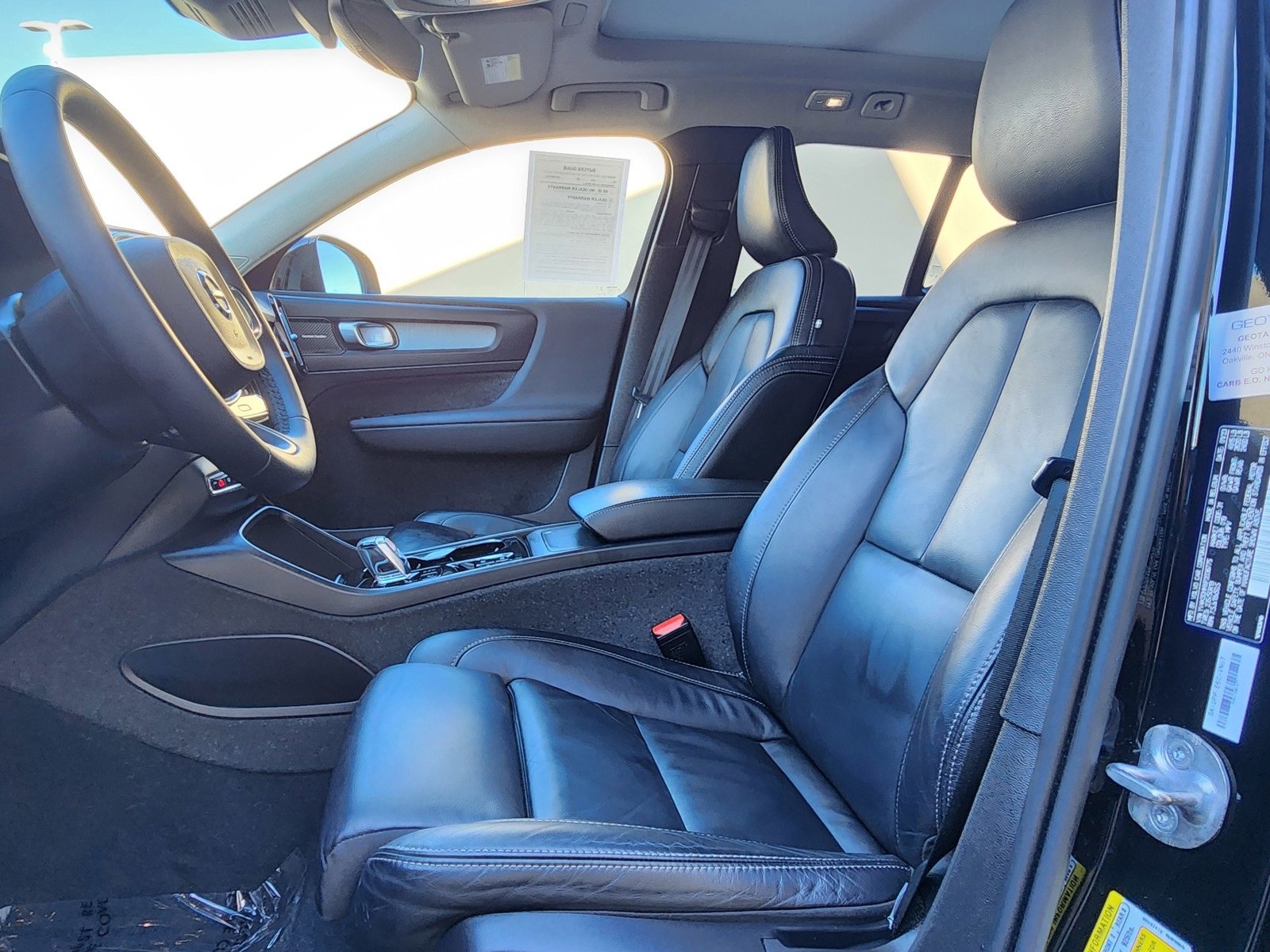 Used 2023 Volvo XC40 B4 Ultimate image 46