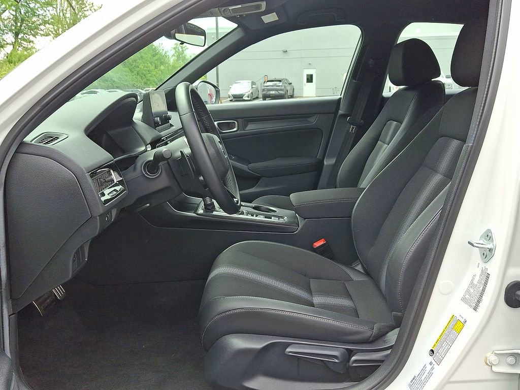 Used 2025 Honda Civic Sport image 12
