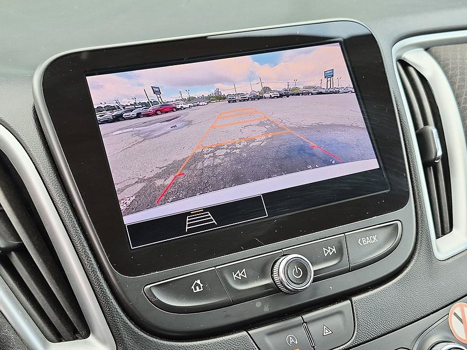 Used 2024 Chevrolet Malibu LT FWD image 23
