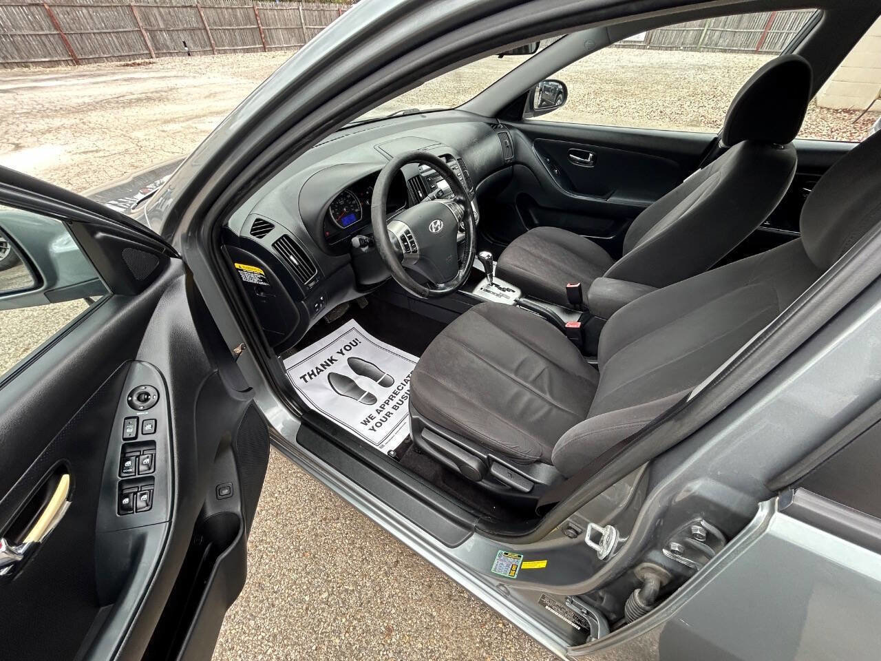 Used 2010 Hyundai Elantra SE image 5