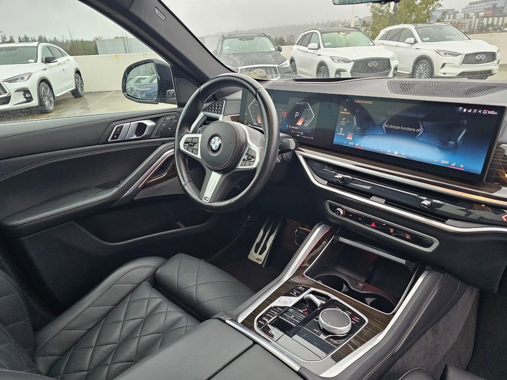 Used 2024 BMW X6 xDrive40i image 10