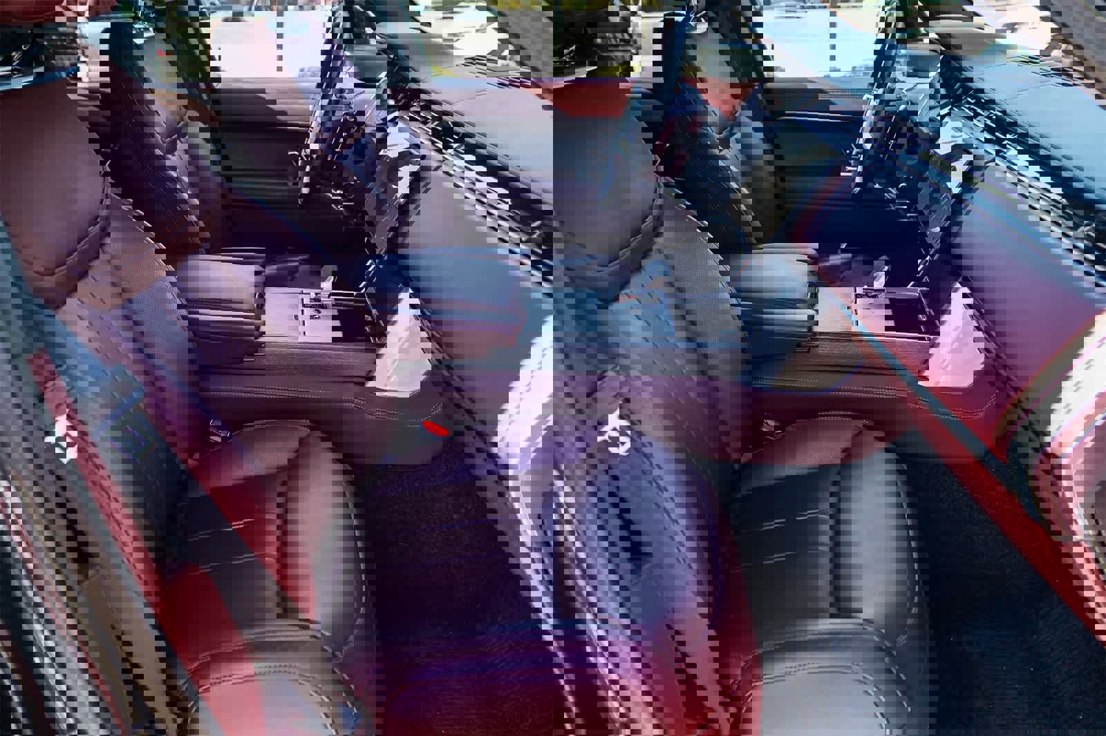 Certified 2024 Land Rover Range Rover SE image 15