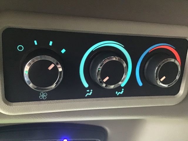 Used 2023 Chevrolet Express 2500 image 38