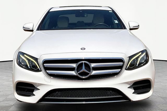 Used 2017 Mercedes-Benz E 300 image 2