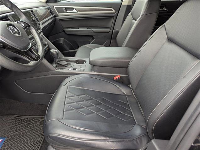 Used 2019 Volkswagen Atlas SE w/ Panoramic Sunroof Package FWD image 23