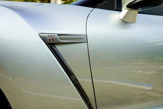 Used 2010 Nissan GT-R Premium AWD/4WD image 44