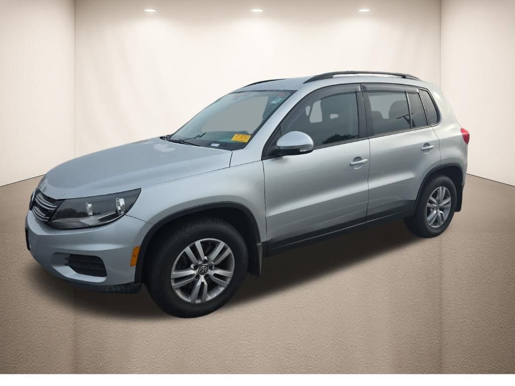 Used 2016 Volkswagen Tiguan S image 10
