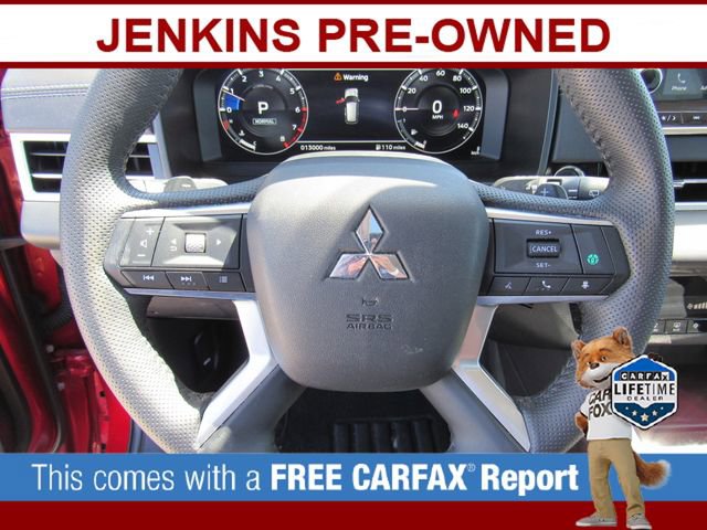 Used 2023 Mitsubishi Outlander SE image 32