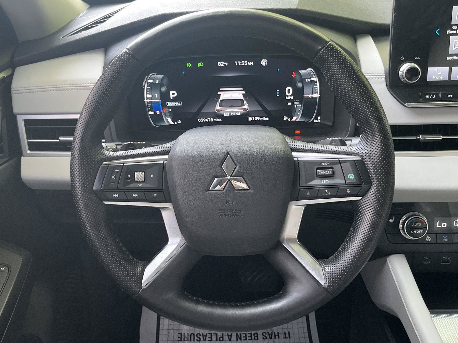 Used 2023 Mitsubishi Outlander SEL AWD/4WD image 7