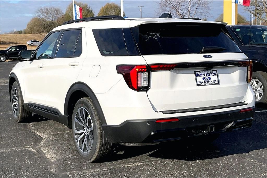 New 2026 Ford Explorer ST-Line w/ Premium Package image 3