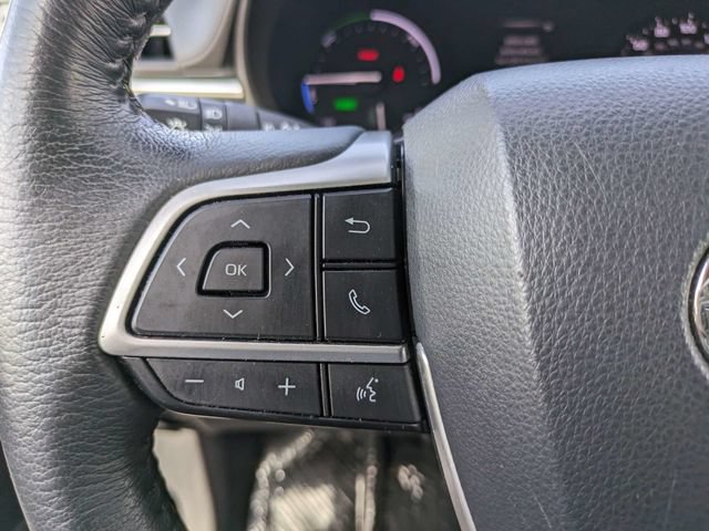 Used 2022 Toyota Sienna XLE FWD image 23