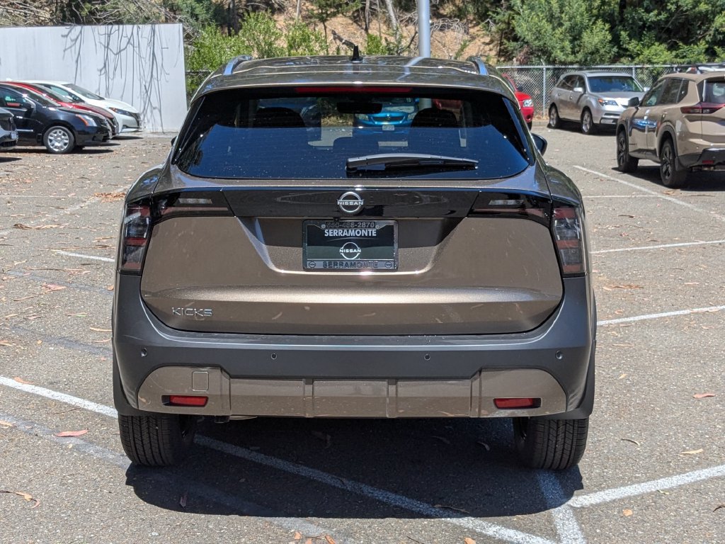 New 2026 Nissan Kicks SV w/ Interior Electronics Package FWD image 6