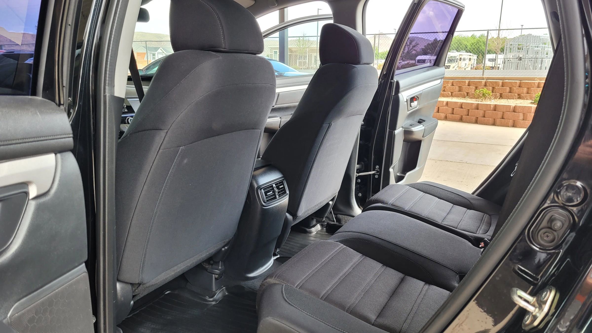 Used 2020 Honda CR-V LX image 24