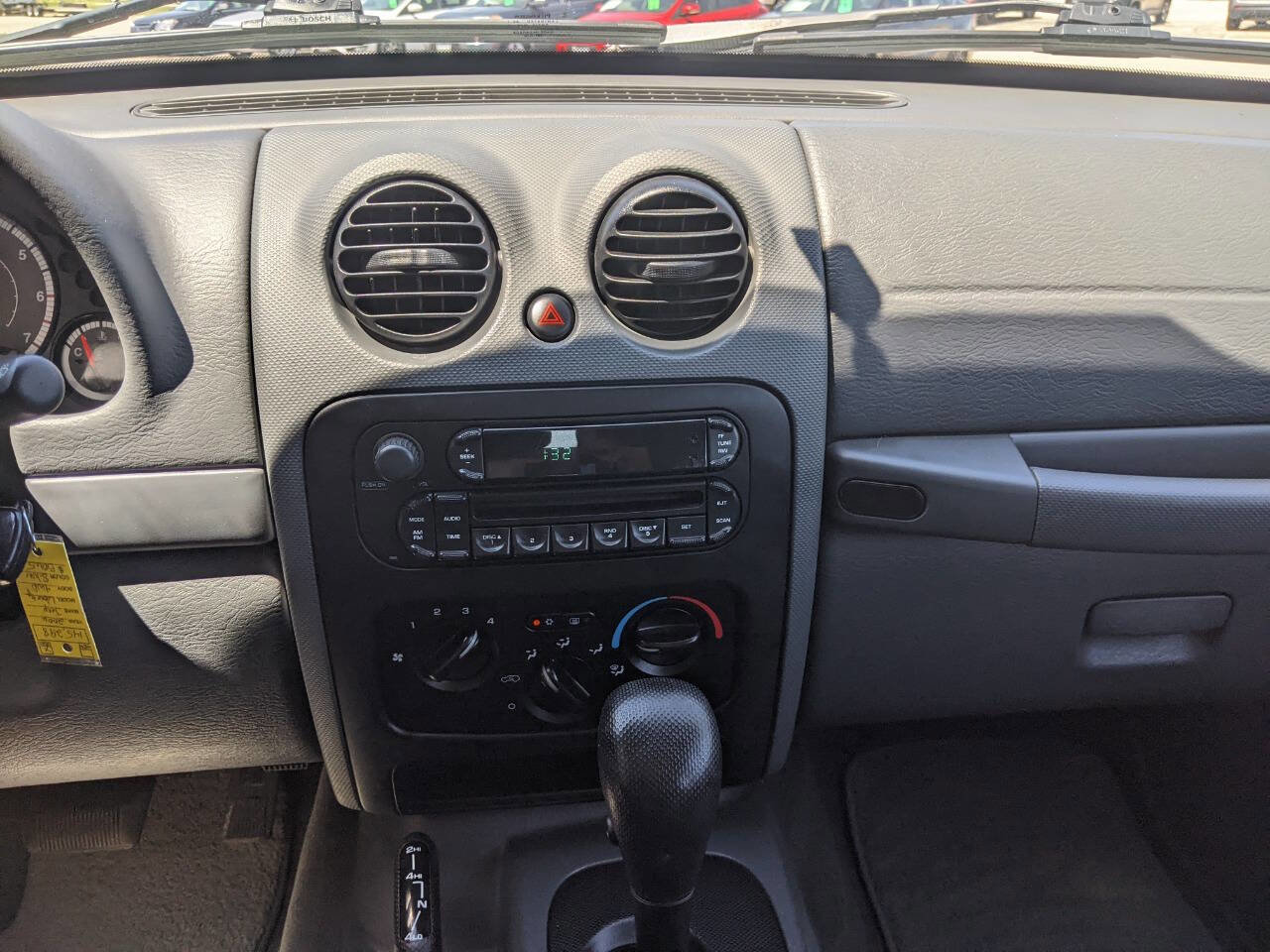 Used 2006 Jeep Liberty Sport AWD/4WD image 18