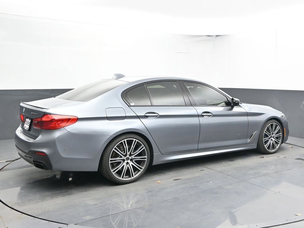 Used 2018 BMW M550i xDrive image 10