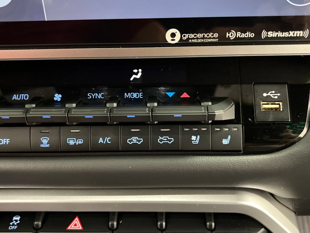 Used 2024 Toyota Tundra Platinum RWD image 57