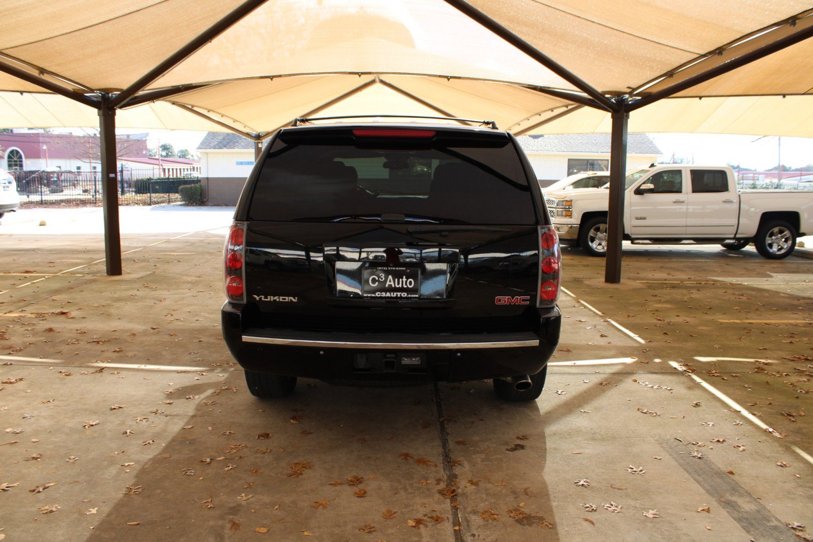 Used 2013 GMC Yukon Denali image 6