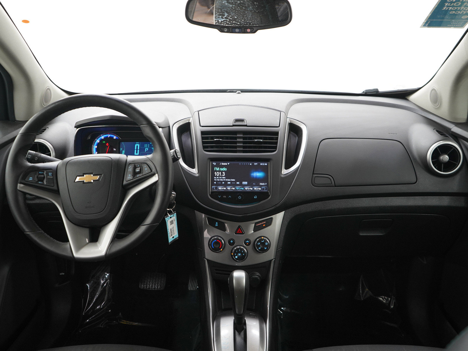 Used 2016 Chevrolet Trax LT w/ LT Convenience Package AWD/4WD image 15