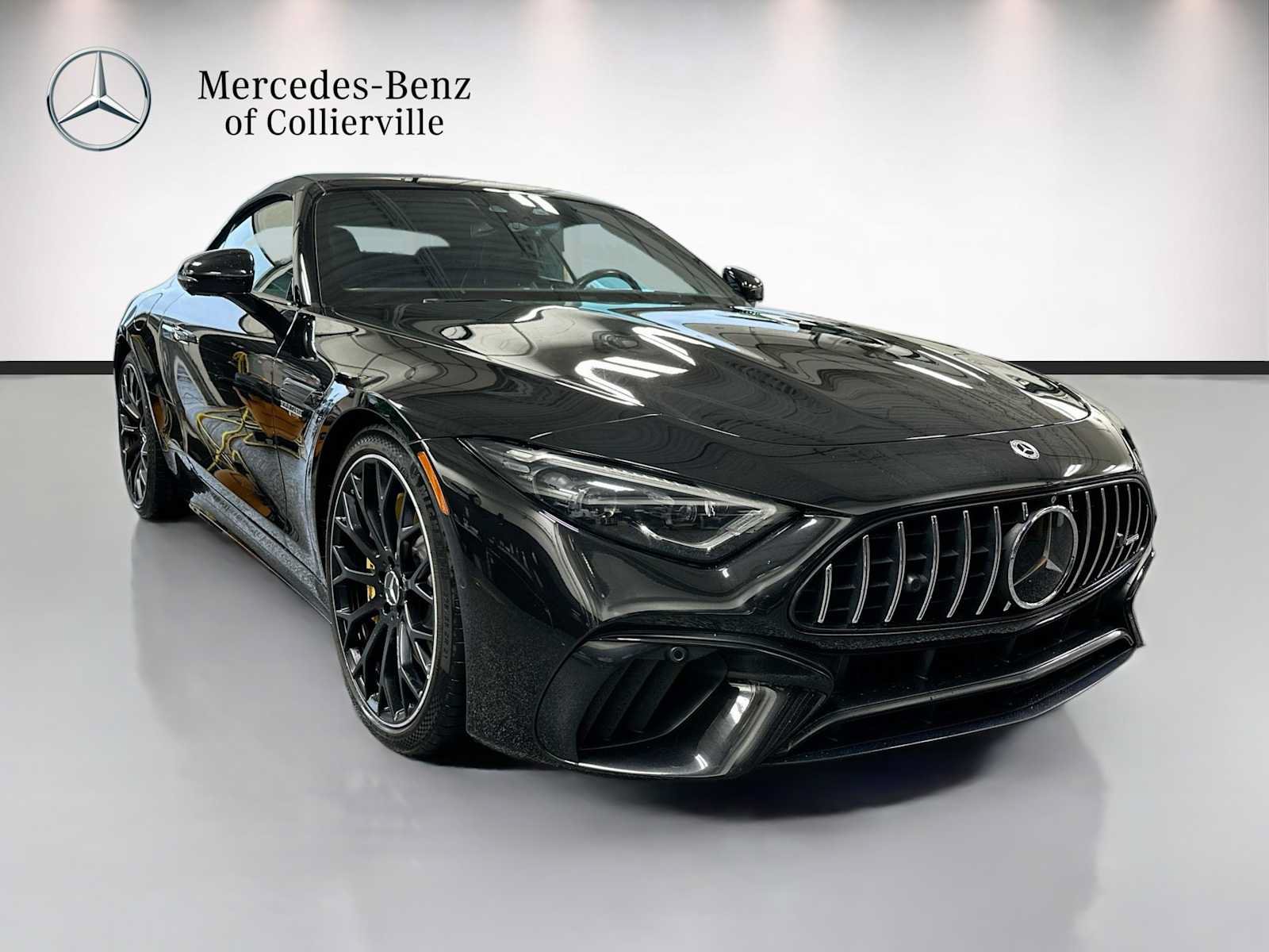 Used 2022 Mercedes-Benz SL 55 AMG 4MATIC w/ Driver Assistance Package image 3