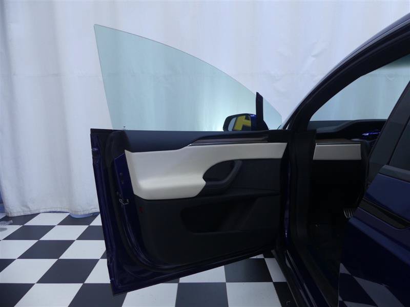 Used 2022 Tesla Model X AWD/4WD image 24
