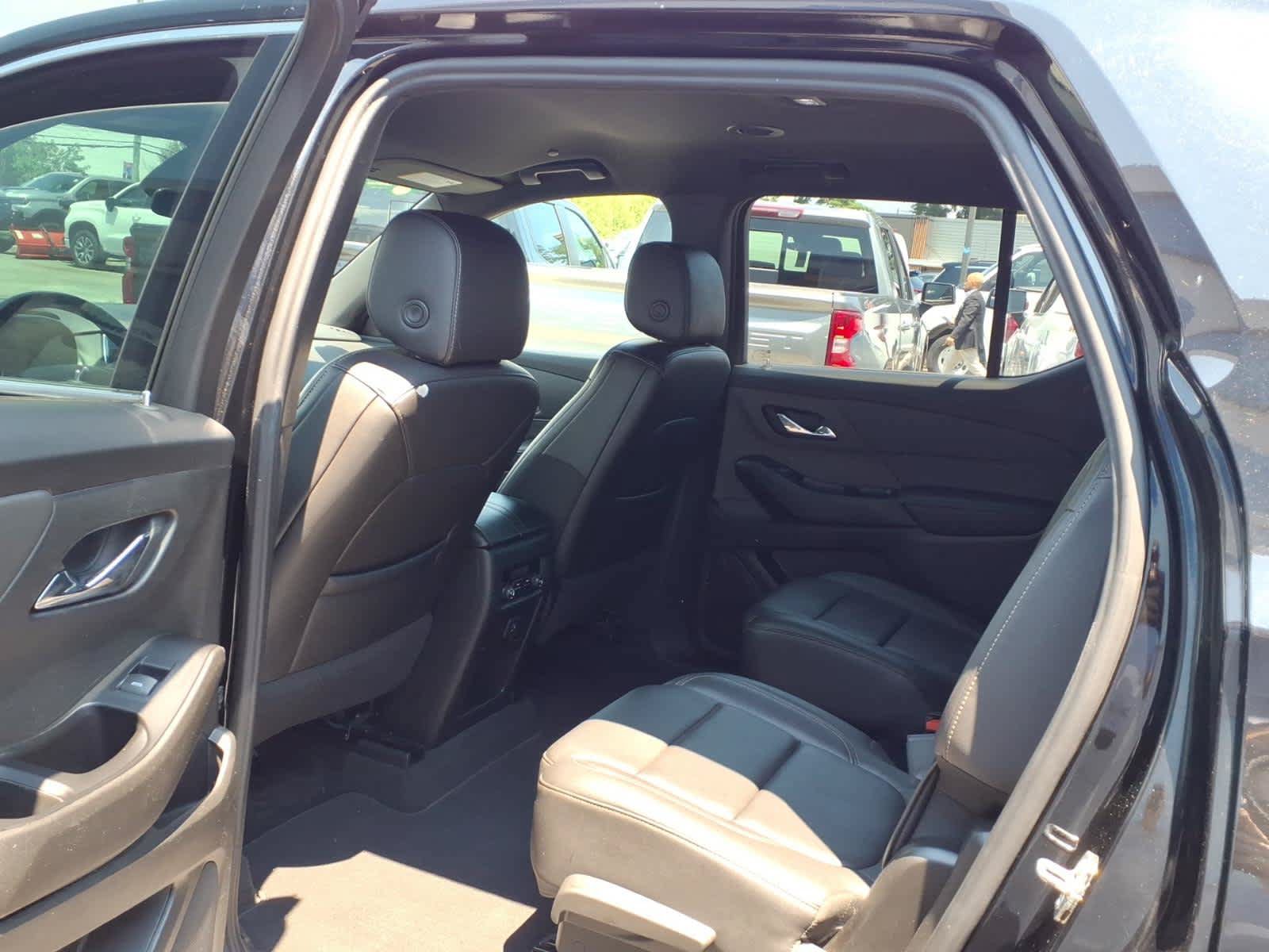 Certified 2023 Chevrolet Traverse LT AWD/4WD image 16
