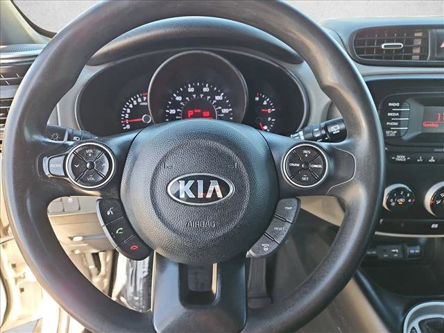 Used 2016 Kia Soul Base image 12
