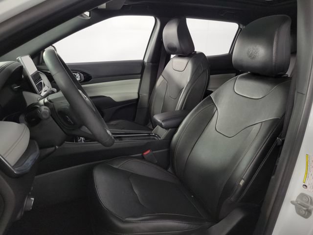 Used 2023 Jeep Compass Limited w/ Elite Group AWD/4WD image 14