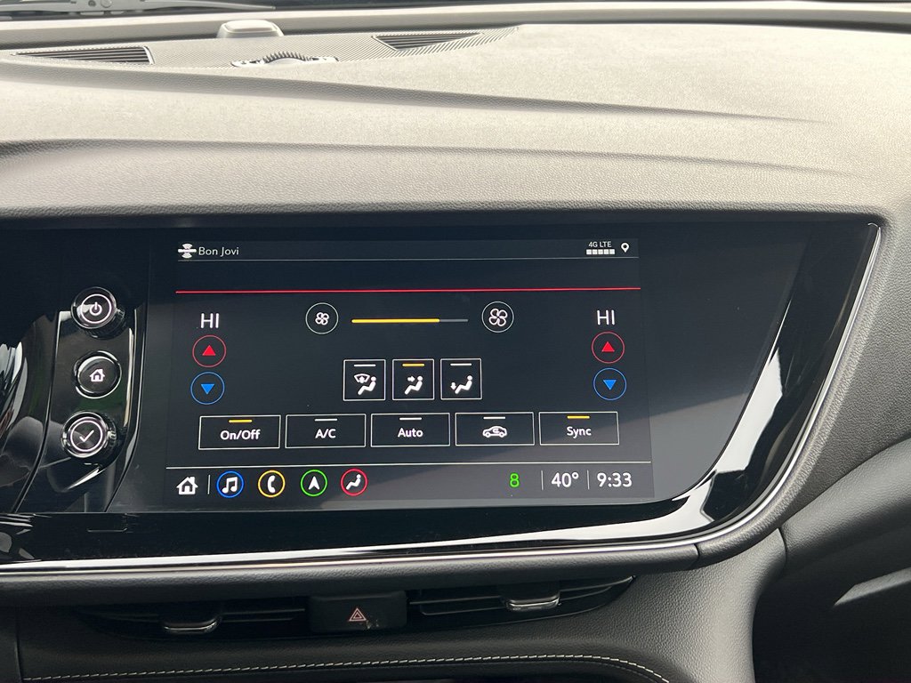 Used 2023 Buick Envision Avenir image 25